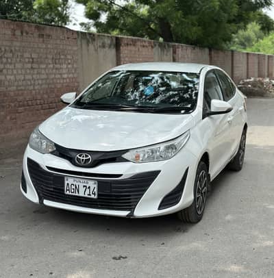 Toyota Yaris GLi 2021 MT.
