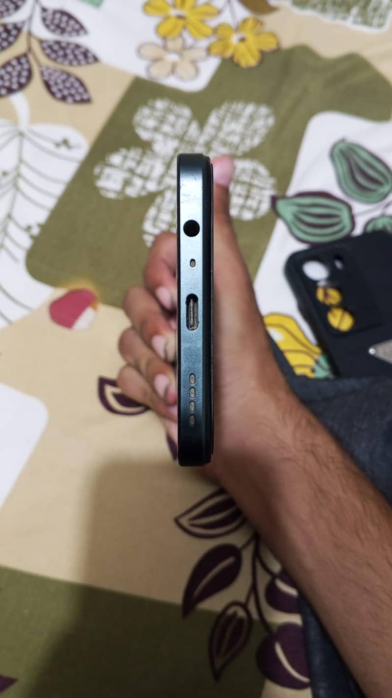 Realme C71 4