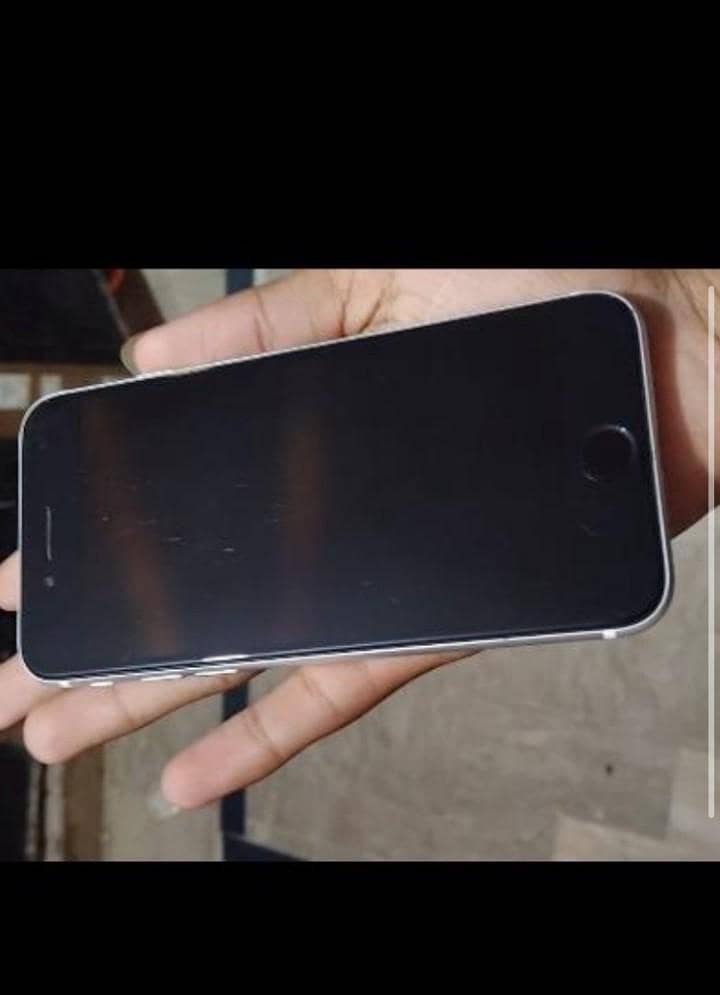 Apple iPhone SE 3