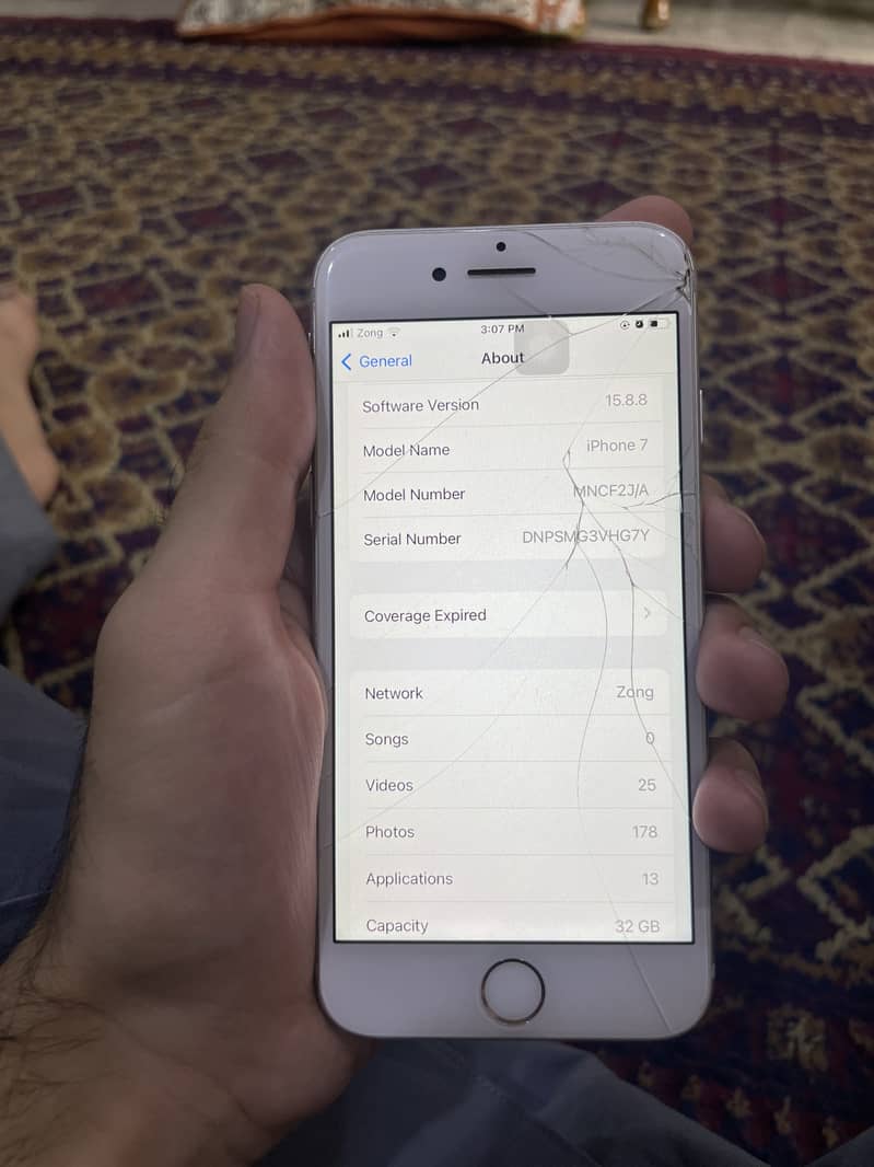 Apple iPhone 7 3