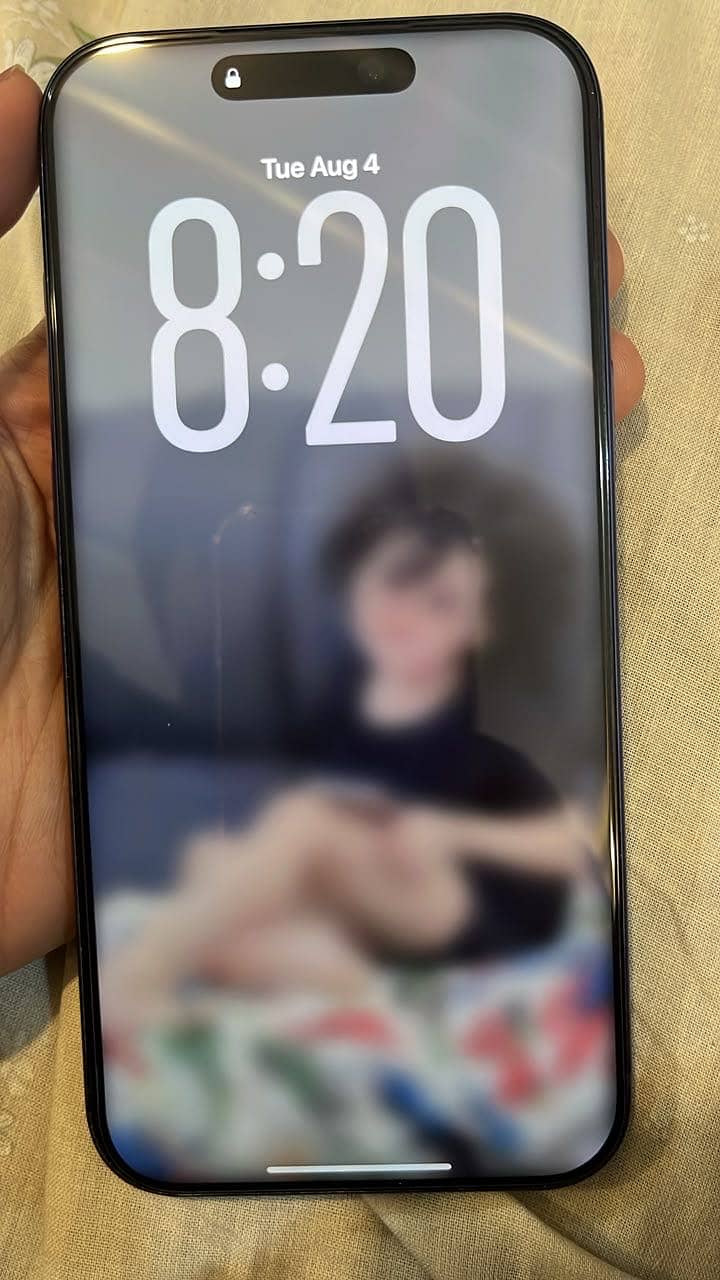 Apple iPhone 17 Pro Max 1