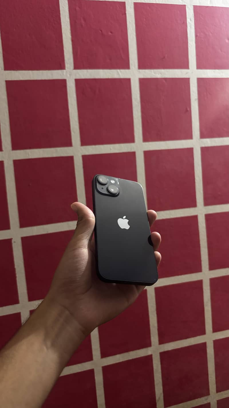 Apple iPhone 14 3