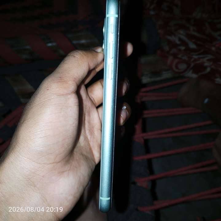 Apple iPhone 11 1