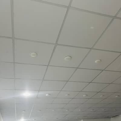 Gypsum ceiling and lights