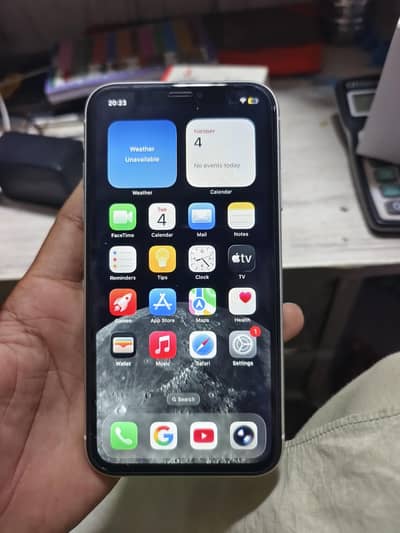 Apple iPhone 11
