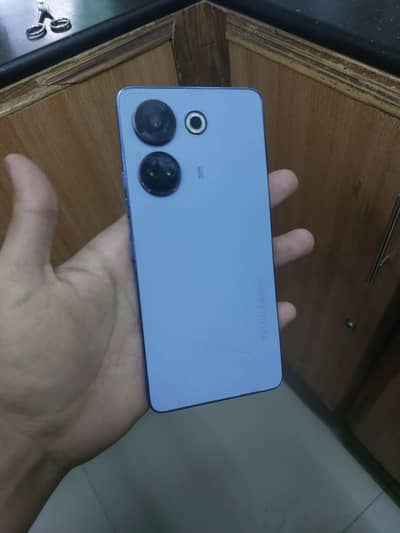 Tecno CAMON 20