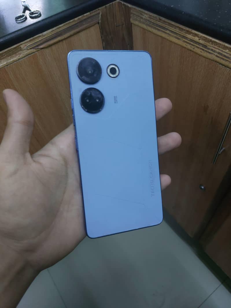 Tecno CAMON 20 0
