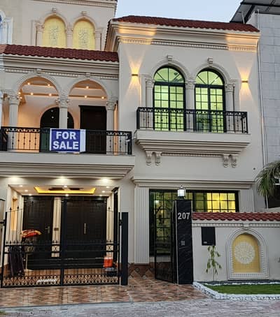 Beautiful Owner-Built House for Sale in Eastern Ext Bahria