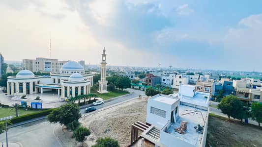 8 Marla Residential Plot For Sale At Hot Location in Bharia Orchard Raiwind Lahore