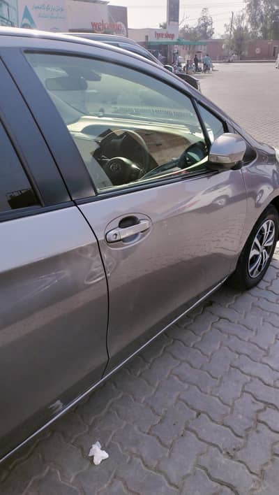 Toyota Vitz 2017