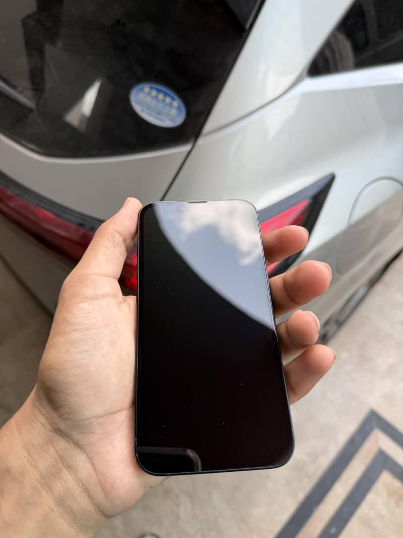 iPhone 13 6