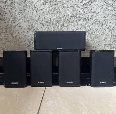 Yamaha 5 speakers and 1 subwoofer without amplifier