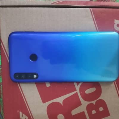 Tecno Spark 4