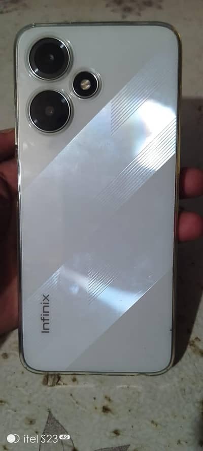 Infinix Hot 30 Play