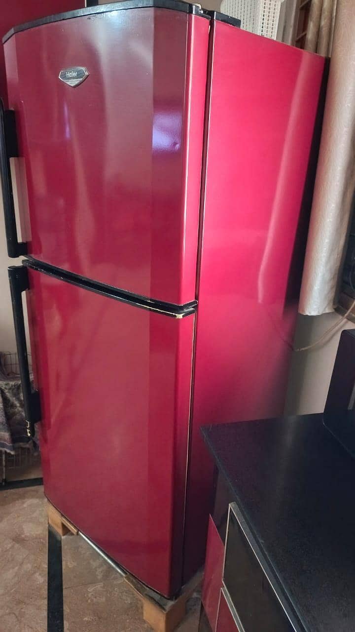 Medium size refrigerator 3