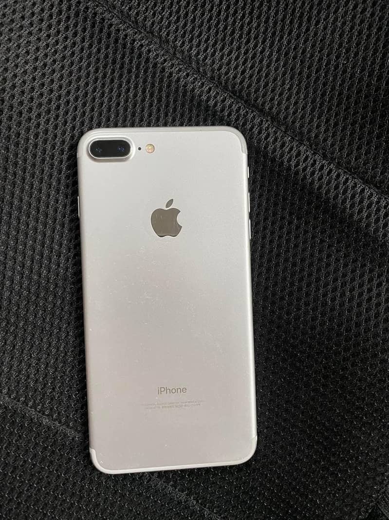 Apple iPhone 7 Plus 0