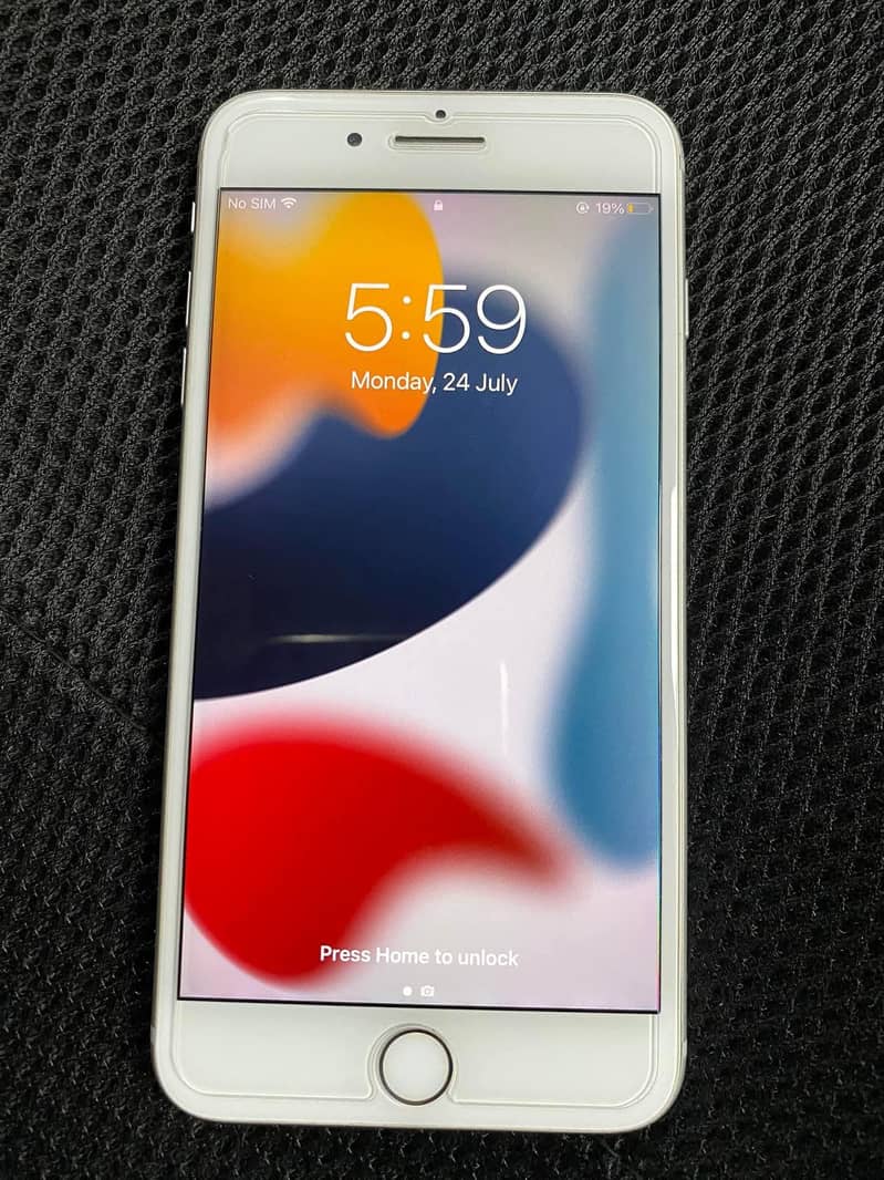 Apple iPhone 7 Plus 5