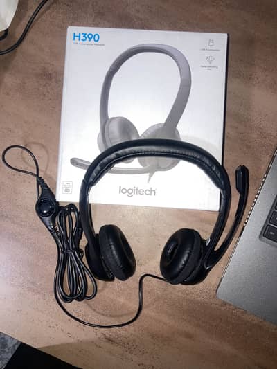 Logitech headset H390