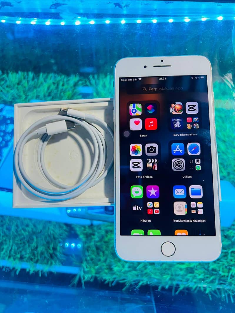 Apple iPhone 7 Plus 2