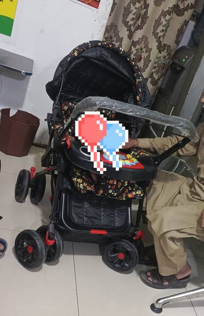 Baby stroller 10/10 condition only once use for 1 hour