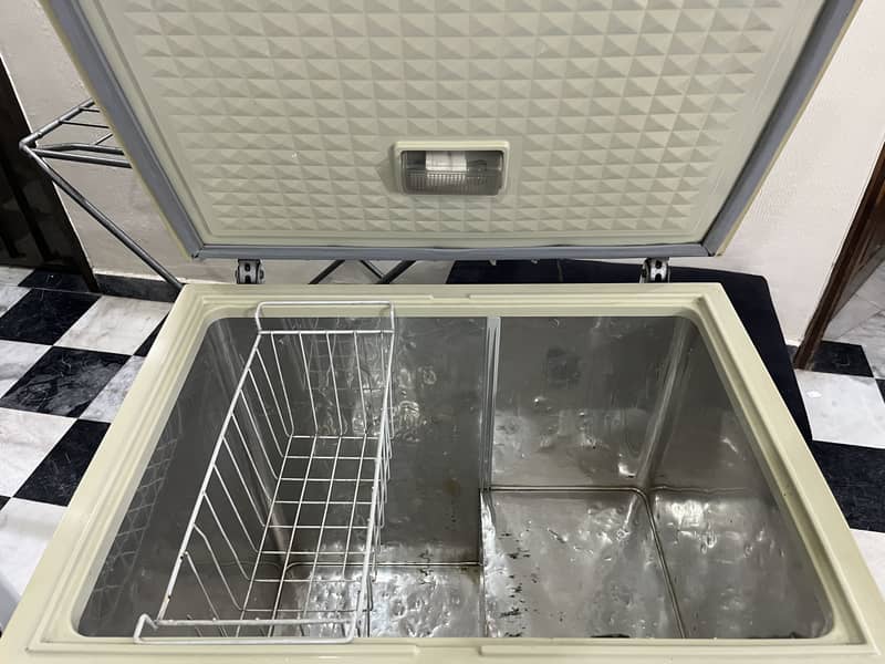 Dawlance freezer 1