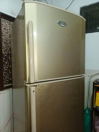 Haier 2 door Fridge with original gas and compressor full genuine