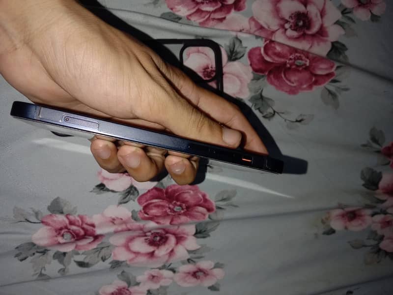 Apple iPhone 12 2