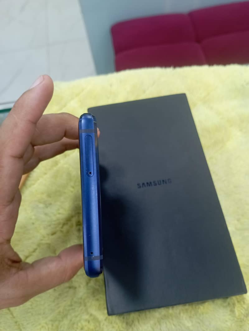 Samsung Mobile Note 9 3