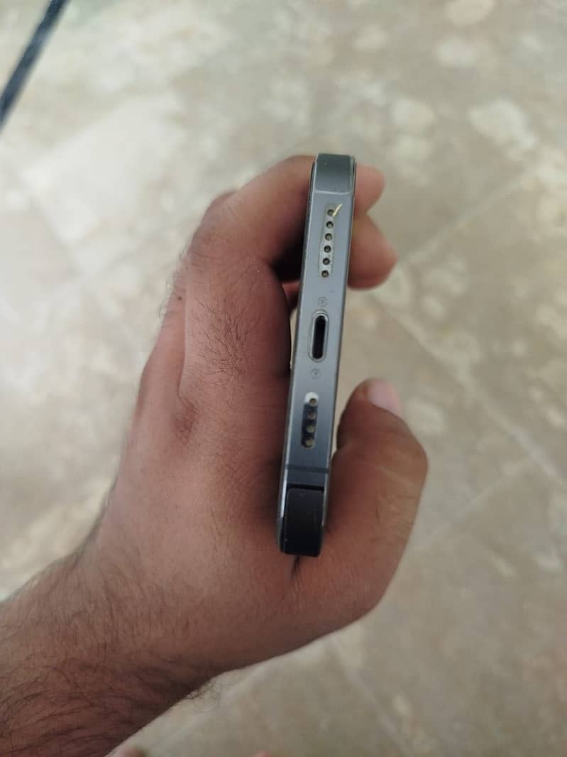 Apple iPhone 13 Pro Max 5