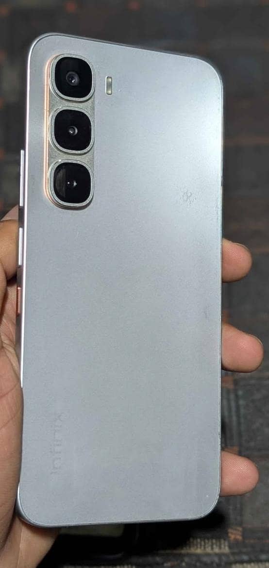 Infinix 4