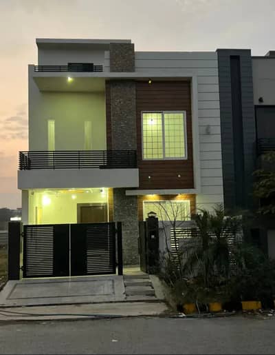 5 Marla Beautiful House For Sale In Citi Housing Sialkot on 75 Feet Road