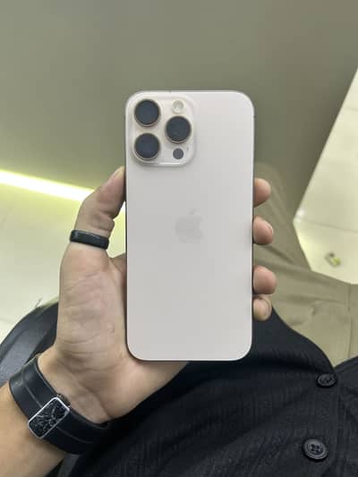 Apple iPhone 16 Pro Max