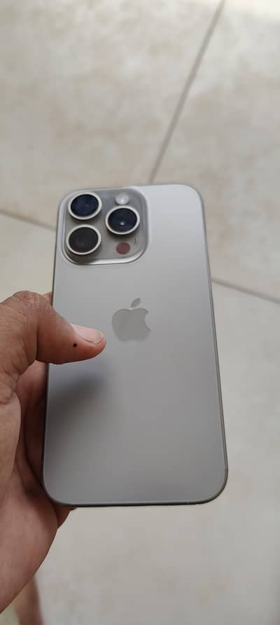 iPhone 15 Pro watar pack 10 by 10  512gb
