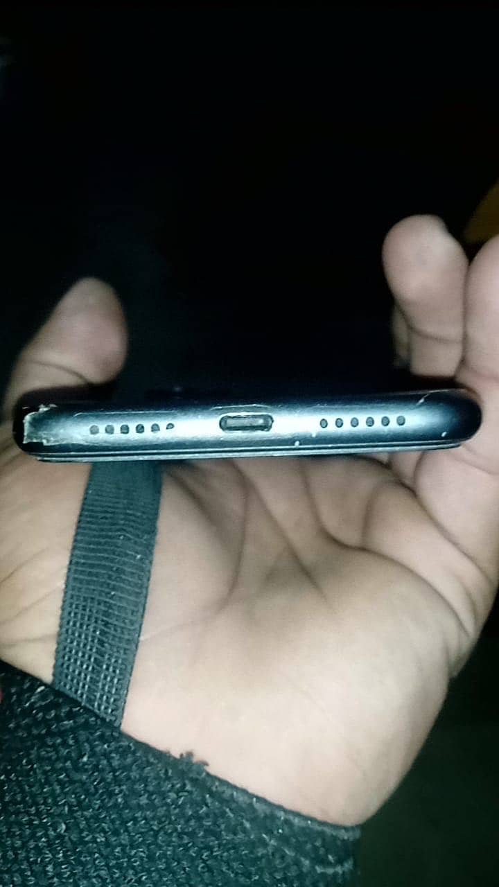 Apple iPhone 11 5