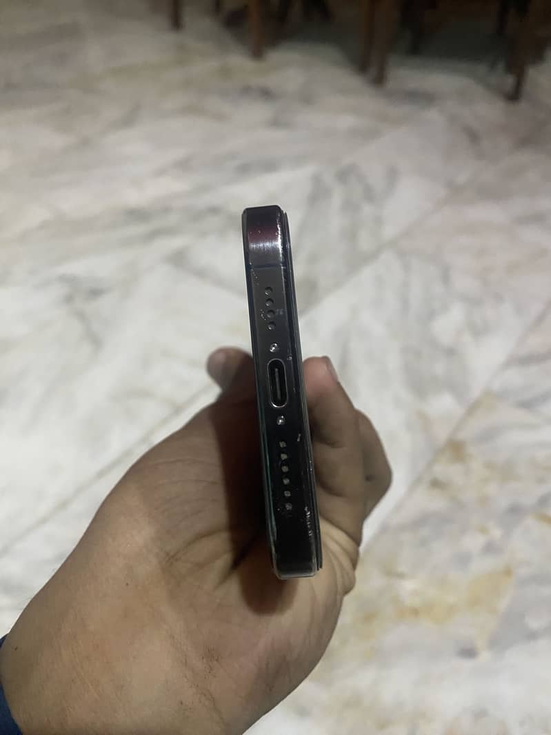 iPhone 15 pro max 1