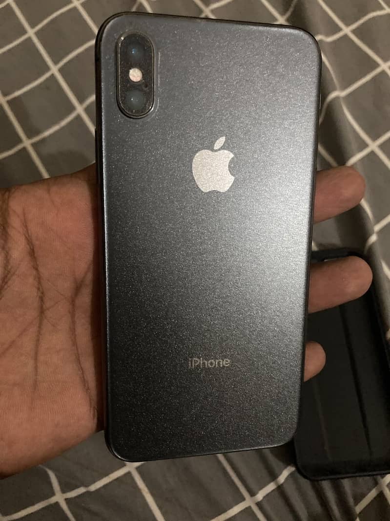 Apple iPhone X 3