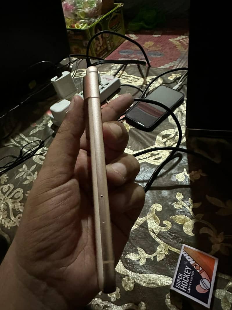 Google Pixel 8 2