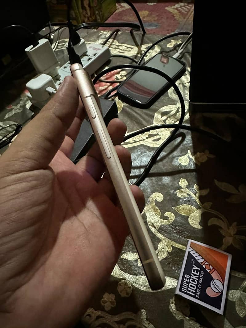Google Pixel 8 3