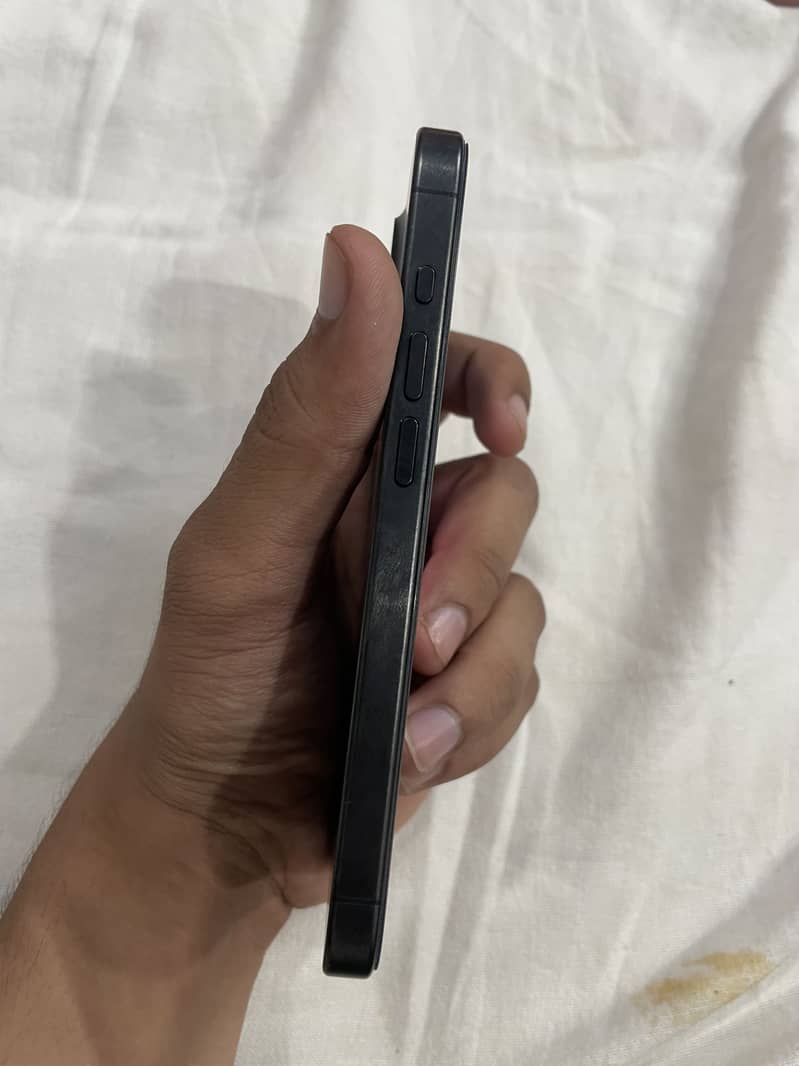 Apple iPhone 15 Pro 7