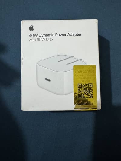 Apple 40w dynamic power adapter only 4 days used