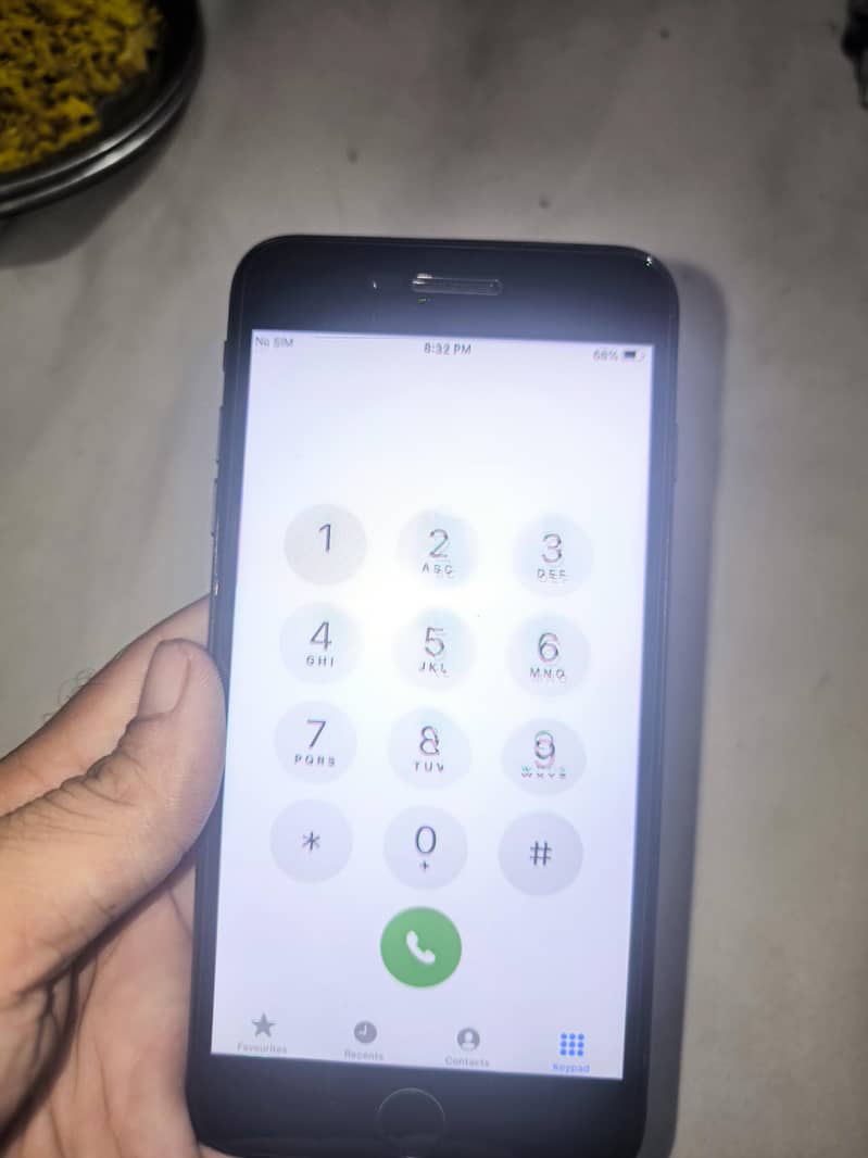 Apple iPhone 8 Plus 1