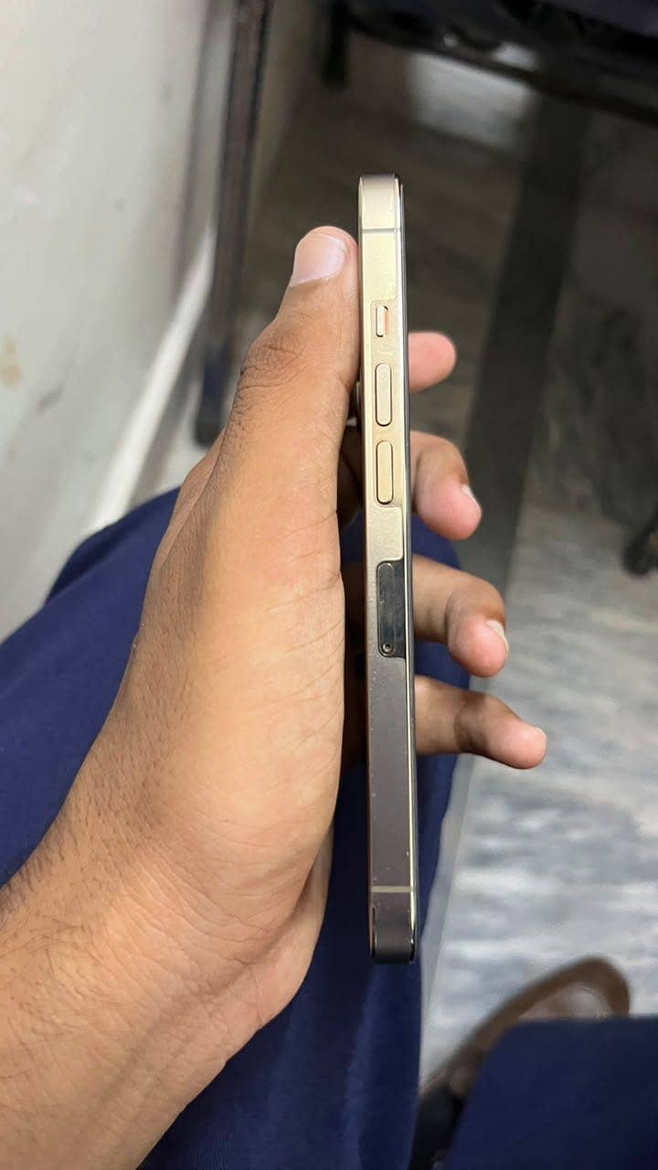 Apple iPhone 13 Pro 1