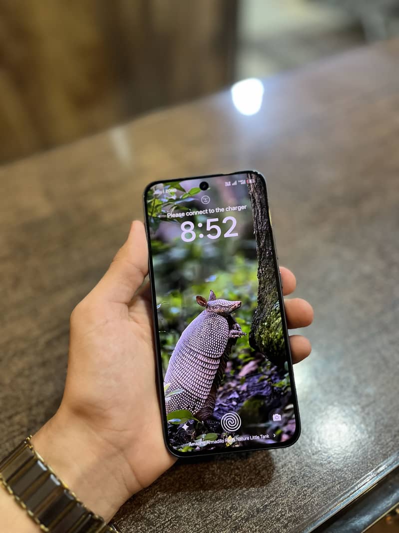OPPO A6 PRO 1