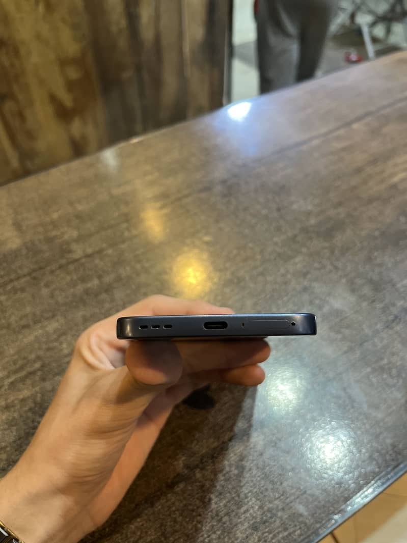 OPPO A6 PRO 4