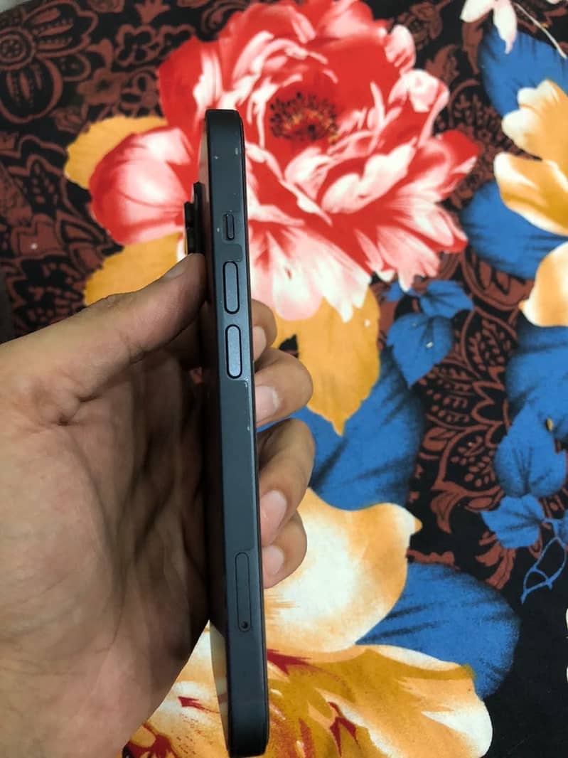 Apple iPhone 14 2