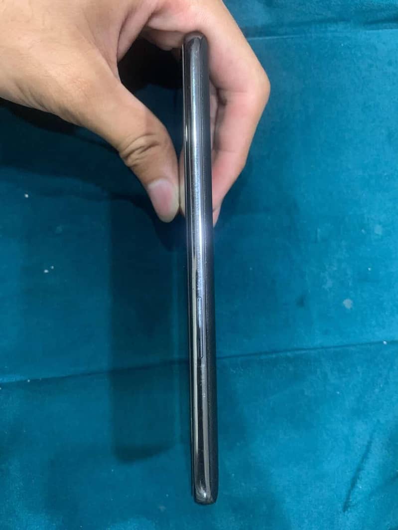 One Plus 10T 4
