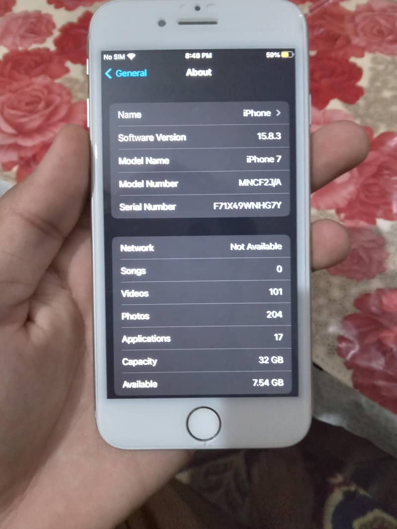 Apple iPhone 7 1