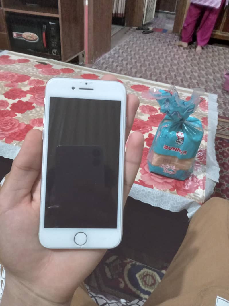 Apple iPhone 7 6