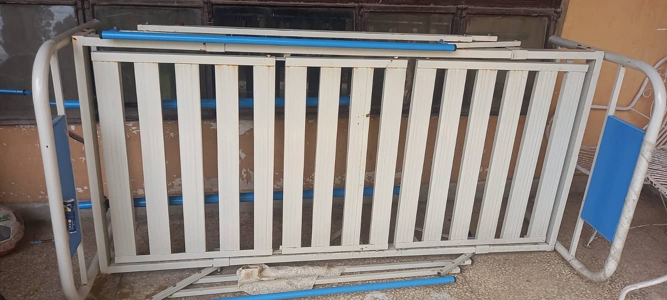 Single Iron Bed 2
