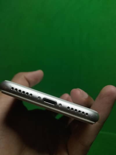 Apple iPhone 8